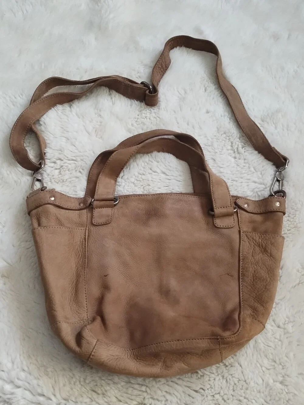 Classic Tan Leather Shoulder Tote with Removable Strap